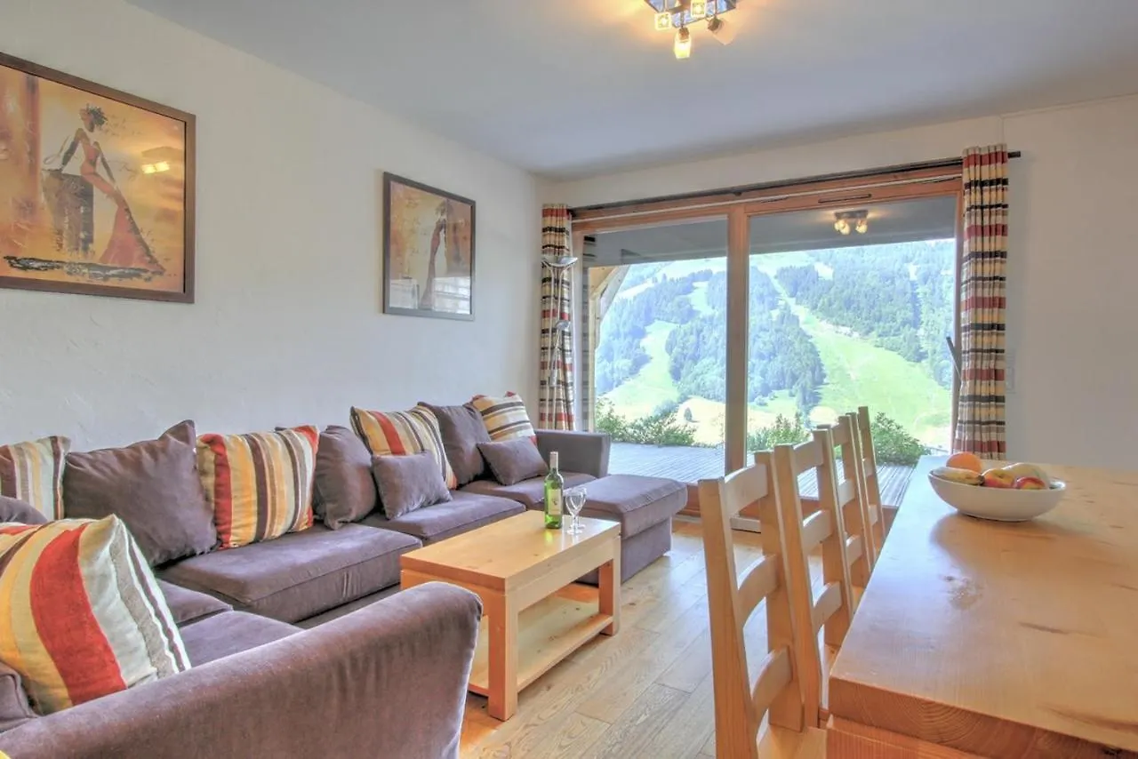 Apartment Apt Le Croix - 3 Bedroom With Hot Tub - Snow And Trek Morzine