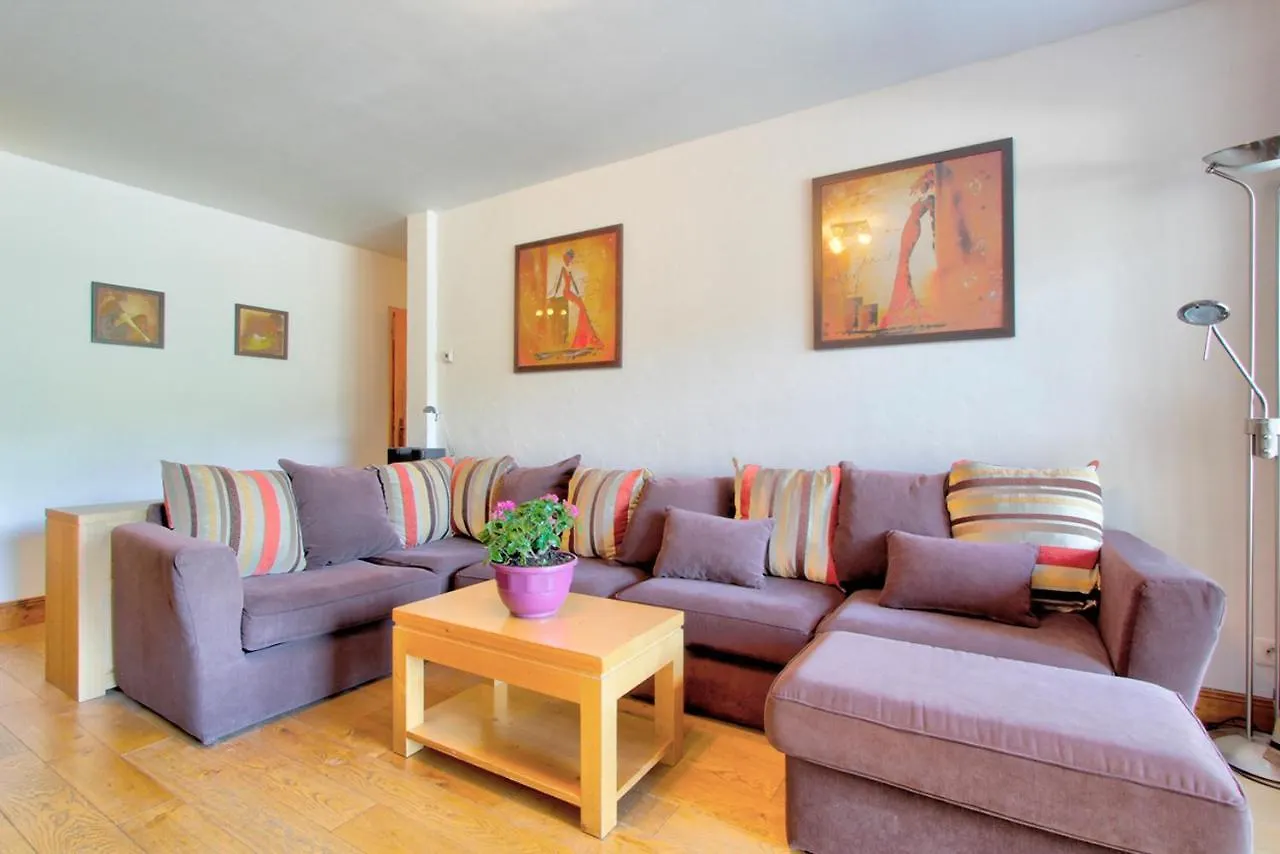 Apt Le Croix - 3 Bedroom With Hot Tub - Snow And Trek Morzine France